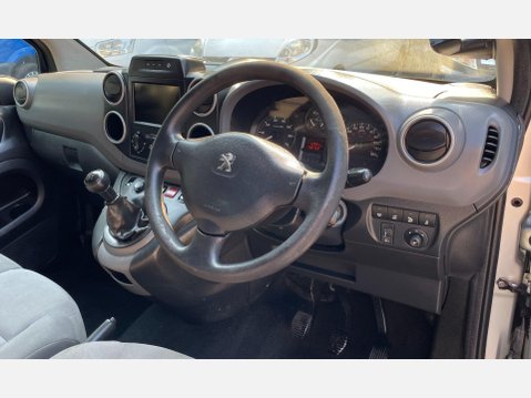 Peugeot Partner 1.6 BlueHDi 850 S Panel Van 4dr Diesel Manual L1 (s/s) (110 g/km, 100 bhp) 23