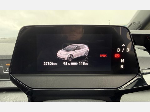 Volkswagen ID.3 Pro Performance 58kWh Life Hatchback 5dr Electric Auto (204 ps) 38