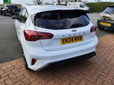 Ford Focus ST-LINE 4