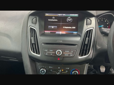 Ford Focus 1.0 Focus Zetec 5dr *NATIONAL DELIVERY* 7