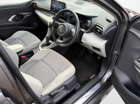 Toyota Yaris 1.5 Hybrid Excel 5dr CVT 19