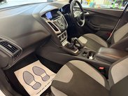 Ford Focus 1.0T EcoBoost Zetec Navigator Euro 5 (s/s) 5dr 32