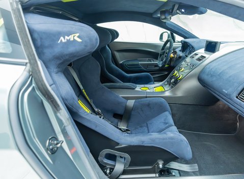 Aston Martin Vantage AMR Pro 15