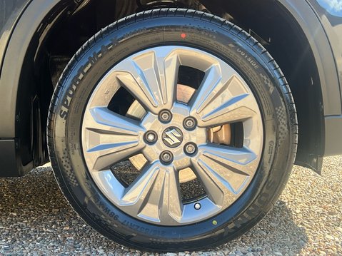 Suzuki Vitara SZ-T BOOSTERJET MHEV 4