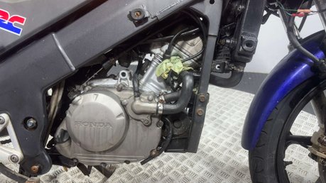 Honda CBR CBR125 2005 40K PROJECT BIKE SPARES OR REPAIR 125CC SPORT 29