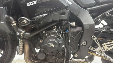 Yamaha MT-10 1000 Hyper-naked Mt 35k serviced extras new battery and MOT 39