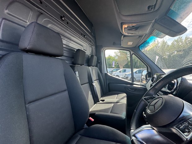 Mercedes-Benz Sprinter LWB L3H2 Pro 315 150BHP High Roof Air Con EURO 6 14