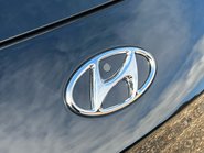 Hyundai KONA PREMIUM 17