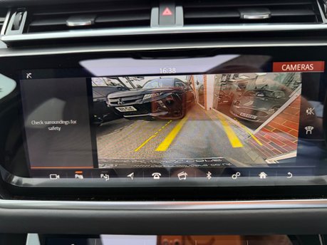 Land Rover Range Rover Velar R-DYNAMIC HSE 300D 35