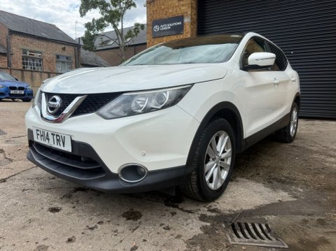 Nissan Qashqai 1.2 DIG-T Acenta Premium SUV 5dr Petrol Manual 2WD 9