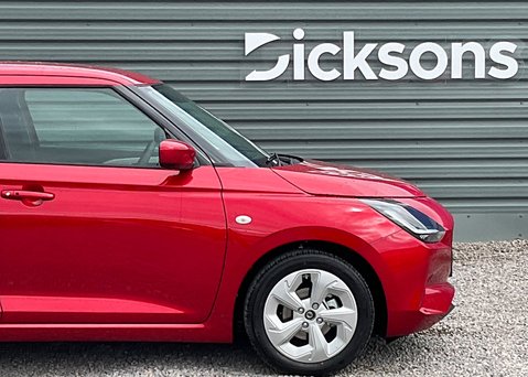 Suzuki Swift Motion 1.2 Mild Hybrid CVT 7