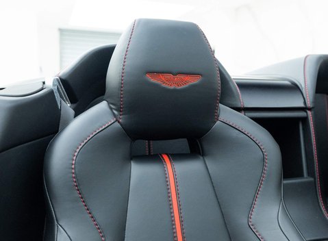 Aston Martin V12 Vantage S Roadster 13