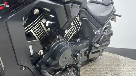 MBP C 2024 ONLY 3K 1 OWNER CRUISER BIKE 1000CC TOURER BIKE 27