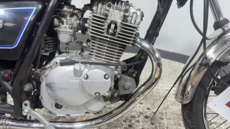 Suzuki GN 1996 CLASSIC 125CC PROJECT BIKE SPARES OR REPAIR LEARNER BIKE 7