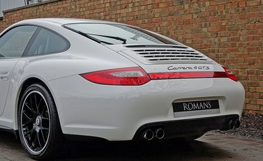 Porsche 911 (997) Carrera 4 GTS 14