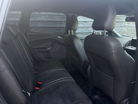 Ford Kuga 1.5 Kuga ST-Line 5dr 28