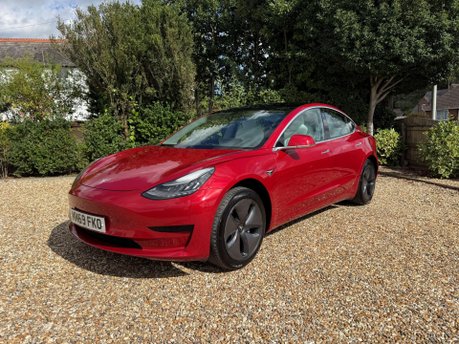 Tesla Model 3 Standard Range Plus Auto RWD 4dr