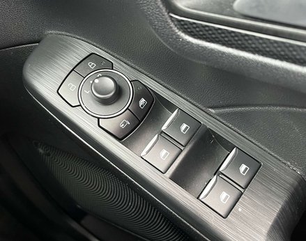 Ford Kuga 2.5 Kuga ST-Line X Phev CVT 5dr 72