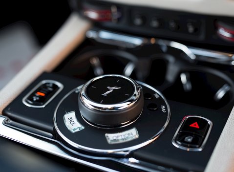 Rolls-Royce Wraith 27