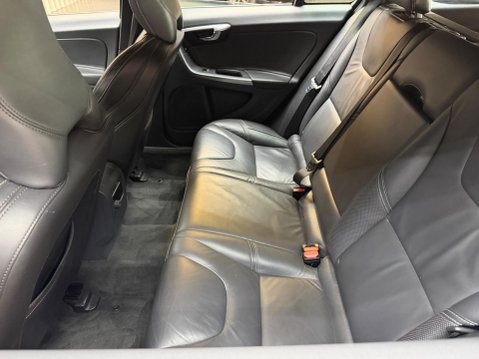 Volvo V60 2.0 D4 R-Design Lux Nav Euro 6 (s/s) 5dr 41