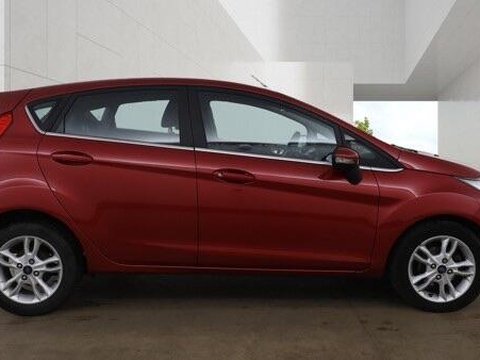 Ford Fiesta 1.25 Zetec Euro 6 5dr 5