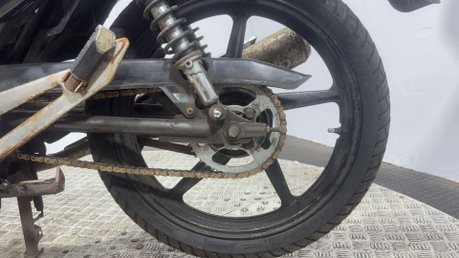 Yamaha YBR 125 2007 12K RUNNING PROJECT BIKE SPARES OR REPAIR LEARNER BIKE 125CC 30