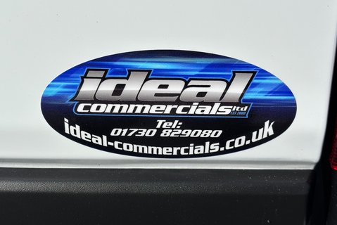 Ford Transit 310 L2 H2 Leader with Air Con / Sat Nav / Heated Seats 15