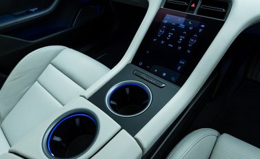 Porsche Taycan GTS Sport Turismo 24