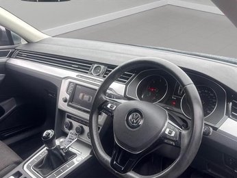 Volkswagen Passat 2.0 TDI BlueMotion Tech SE Business Euro 6 (s/s) 4dr