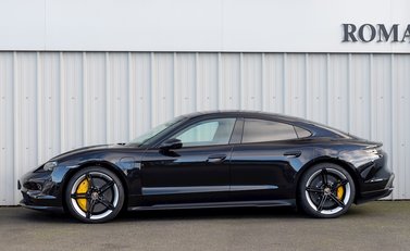 Porsche Taycan Turbo S 2