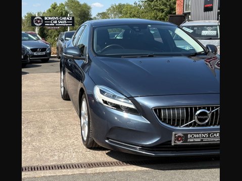 Volvo V40 2.0 V40 Inscription T3 5dr 31