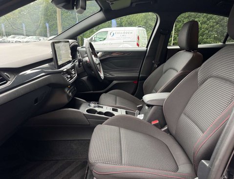 Ford Focus 1.5 Focus ST-Line EcoBlue Auto 5dr 40
