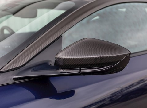 Aston Martin DBS Superleggera 29