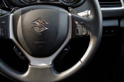 Suzuki SX4 S-Cross ULTRA BOOSTERJET ALLGRIP MHEV 19