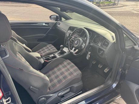 Volkswagen Golf 2.0 TSI BlueMotion Tech GTI Euro 6 (s/s) 3dr 21