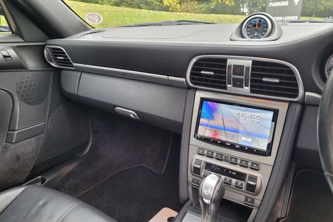 Porsche 911 CARRERA 4 TIPTRONIC S 32