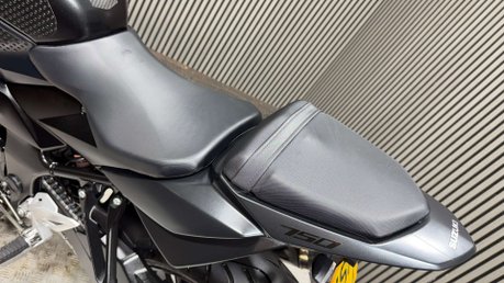 Suzuki GSR750 2013 ONLY 9K STUNNING EXAMPLE LONG MOT NAKED 750CC 23