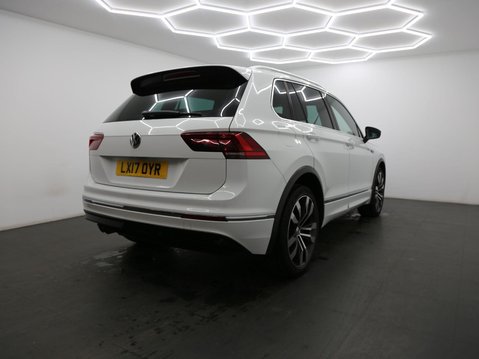 Volkswagen Tiguan 2.0 TDI BlueMotion Tech R-Line DSG Euro 6 (s/s) 5dr 5