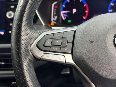 Volkswagen T-Cross 1.0 TSI R-Line SUV 5dr Petrol DSG Euro 6 (s/s) (115 ps) 34