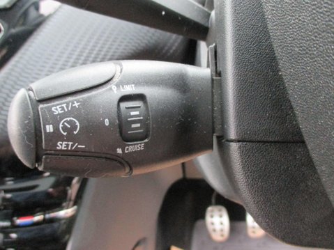 Peugeot 2008 1.2 PureTech GT Line Euro 6 (s/s) 5dr 33