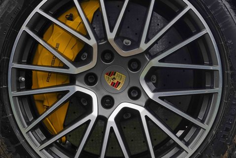 Porsche Cayenne TURBO S E-HYBRID 5