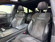 Audi A7 2.0 TDI 40 S line Sportback 5dr Diesel S Tronic quattro Euro 6 (s/s) (204 p 6