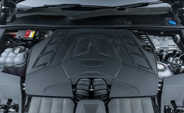 Porsche Cayenne TURBO E-HYBRID GT 44