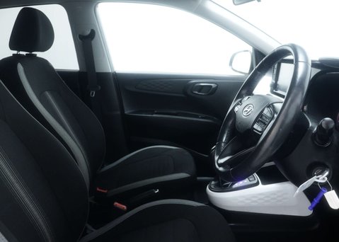 Hyundai i10 1.2 i10 Premium MPI Auto 5dr 36