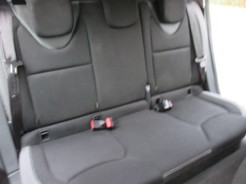 Renault Clio 0.9 TCe Play Euro 6 (s/s) 5dr 27