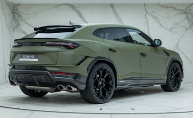Lamborghini Urus Performante 3