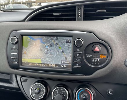 Toyota Yaris 1.5 Yaris Icon Tech VVT-i 5dr 28