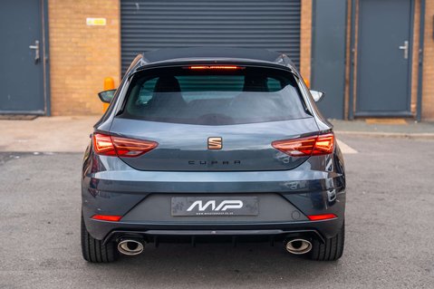 SEAT Leon 2.0 Leon Cupra Luxury 290 TSi Semi-Auto 5dr 9