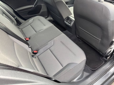 Volkswagen Golf SE NAVIGATION TSI BLUEMOTION TECHNOLOGY 46