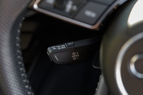 Audi A1 SPORTBACK TFSI S LINE 18